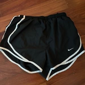Black Nike shorts
